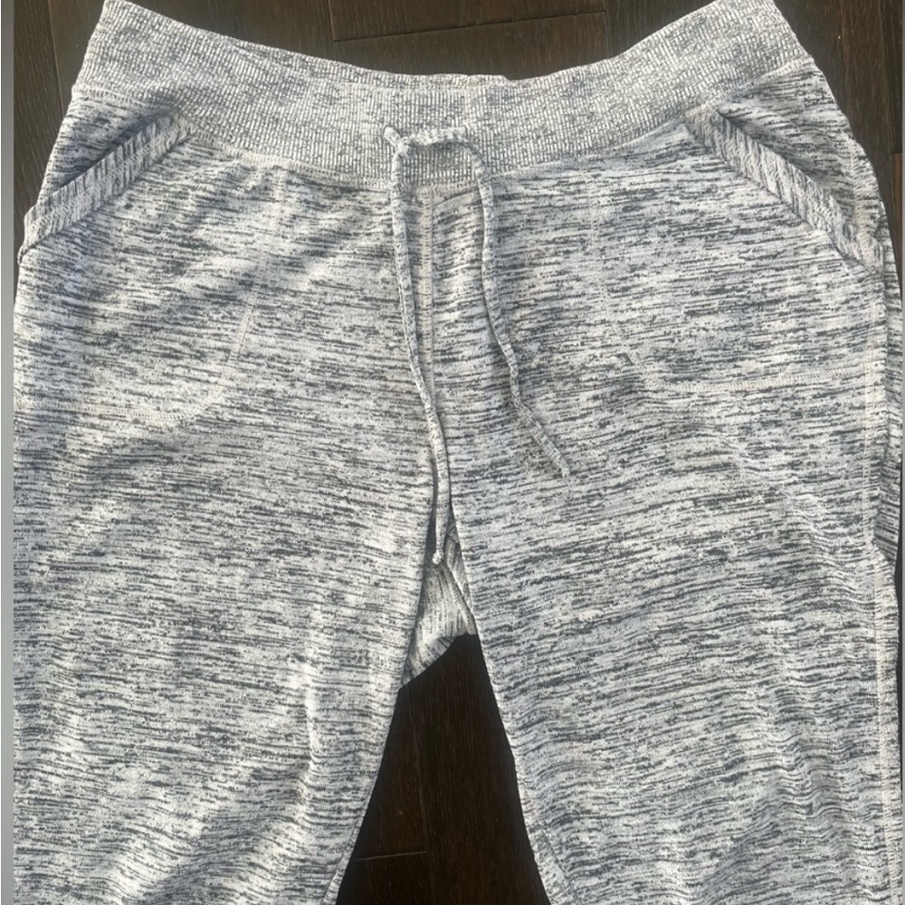 Athleta Gray Jogger Set - Picture 6 of 8